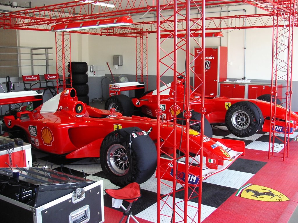 Ferrari Stands - Le Castellet